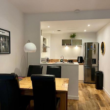 Oswald Apartment - Glasgow City Centre ภายนอก รูปภาพ