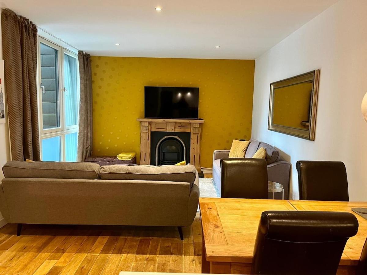 Oswald Apartment - Glasgow City Centre ภายนอก รูปภาพ